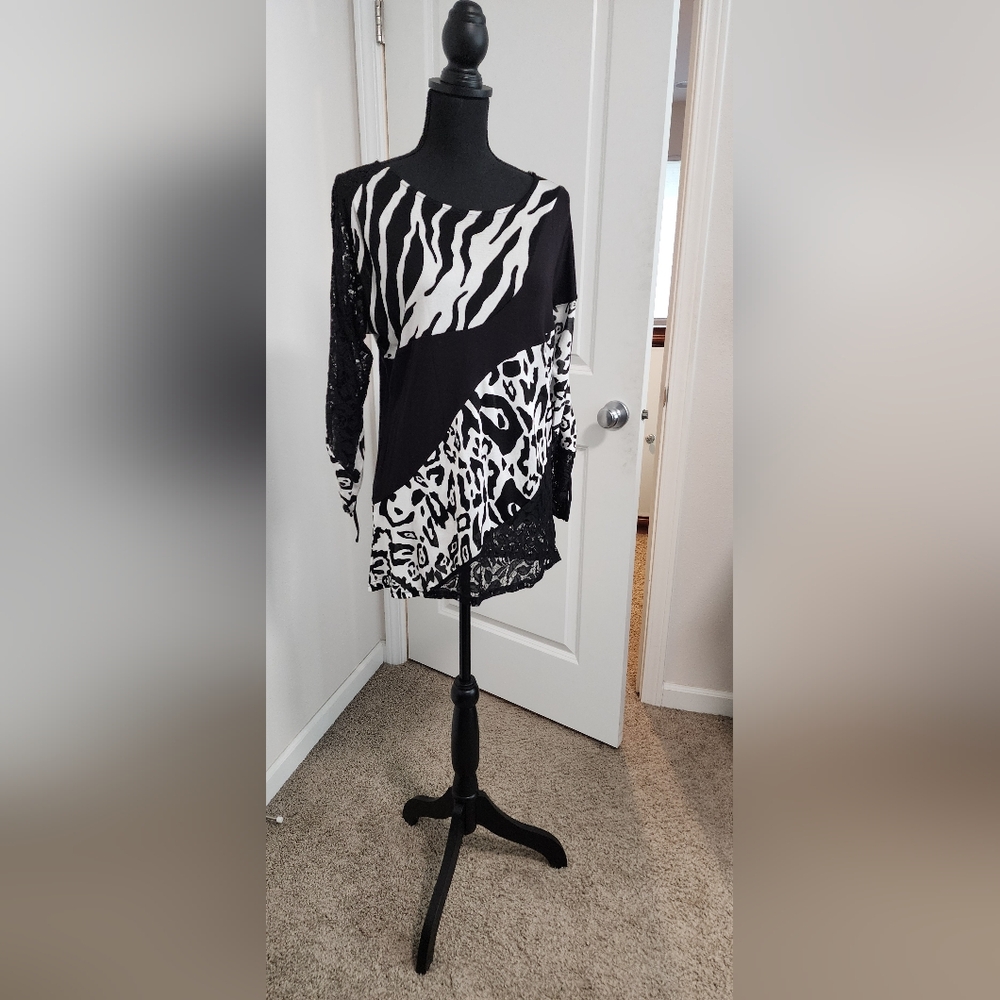 Berek Black and White Animal Print Blouse